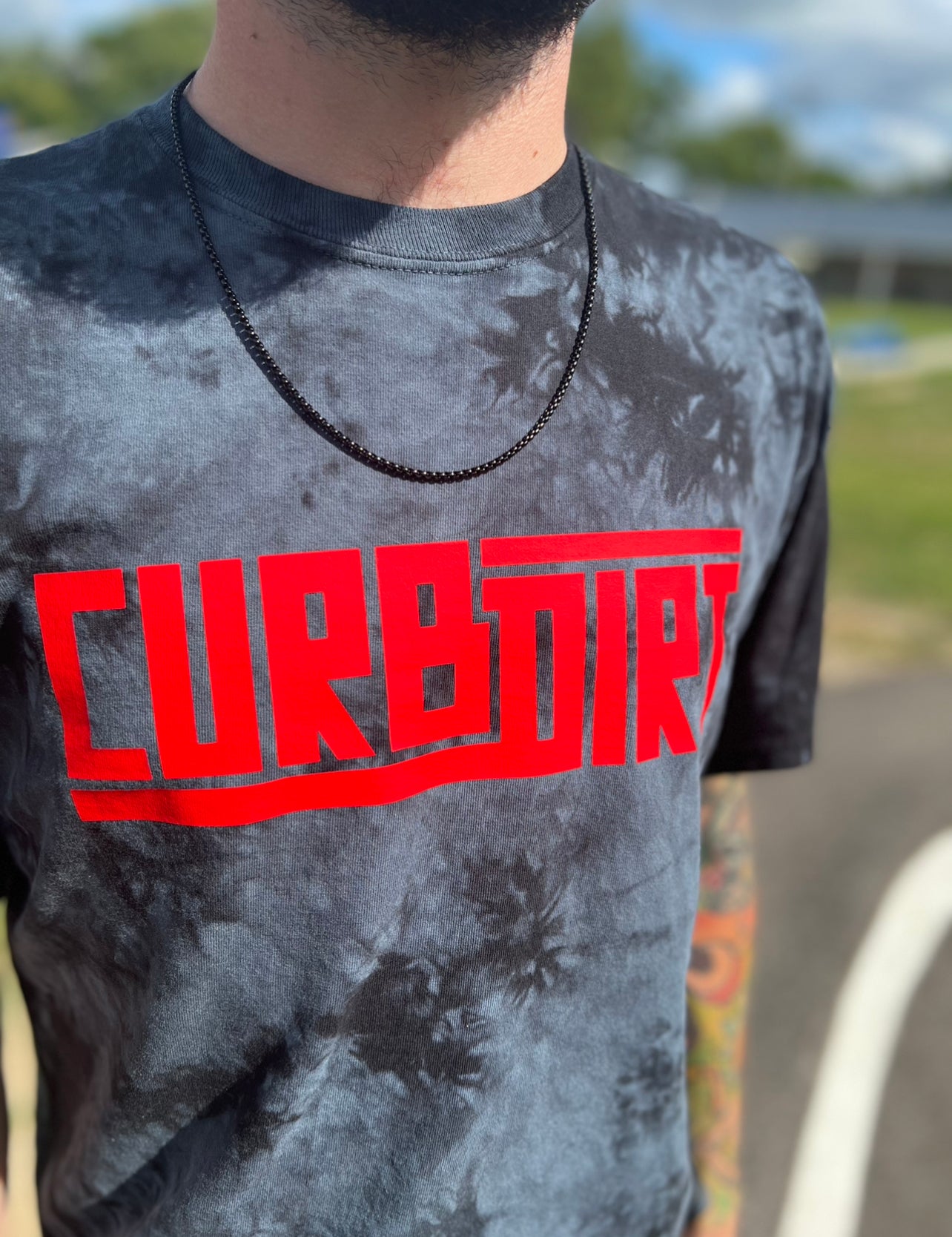 BLACK TIE DYE TEE